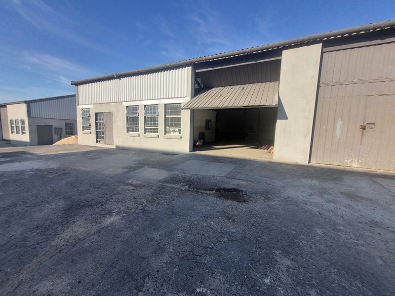 250m2 Industrial Warehouse To Let in Stikland @ R17 500.00 excluding VAT - Photo 3