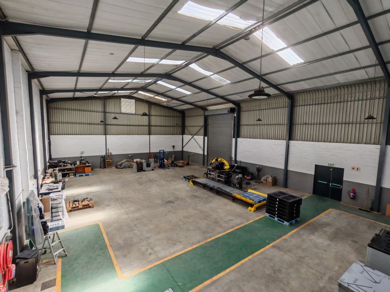 520m2 Warehouse with Yard Space To Let in Firgrove , Somerset West. - Photo 8