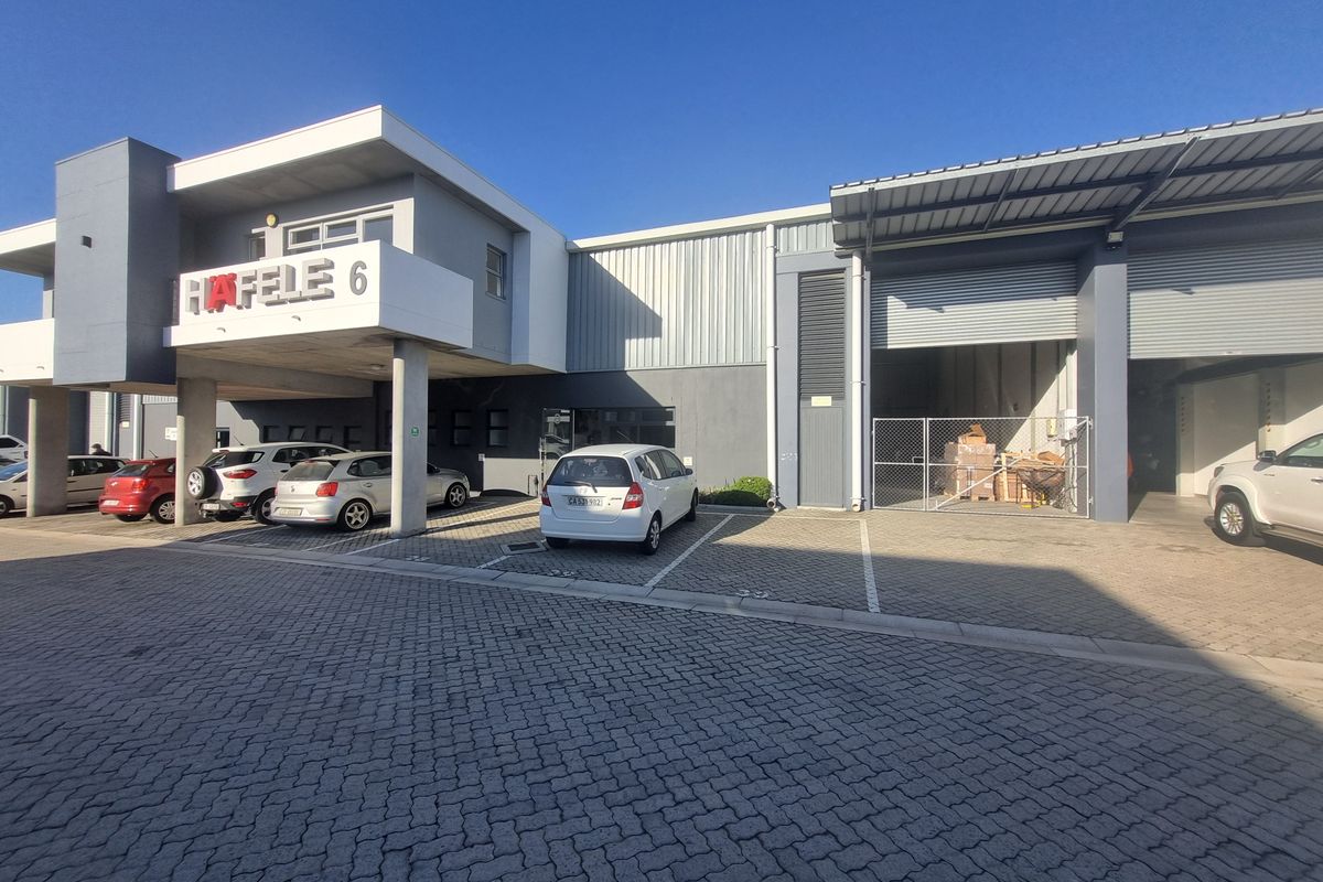 499m2 Industrial Warehouse To Let in Stikland @ R47 405.00 excluding VAT - Photo 2