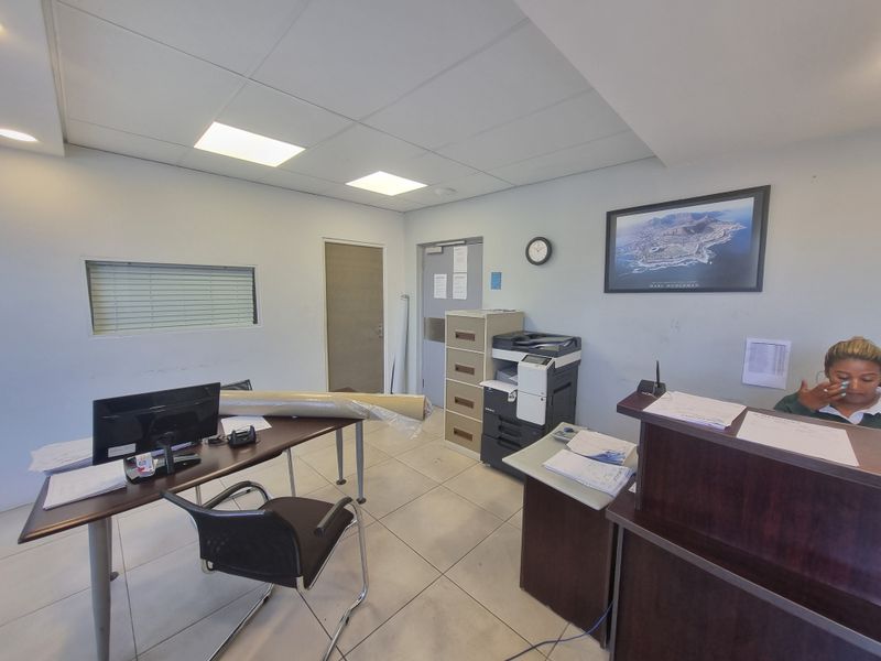 518m2 Industrial Warehouse To Let in Stikland @ R47 210.00 excluding VAT - Photo 10