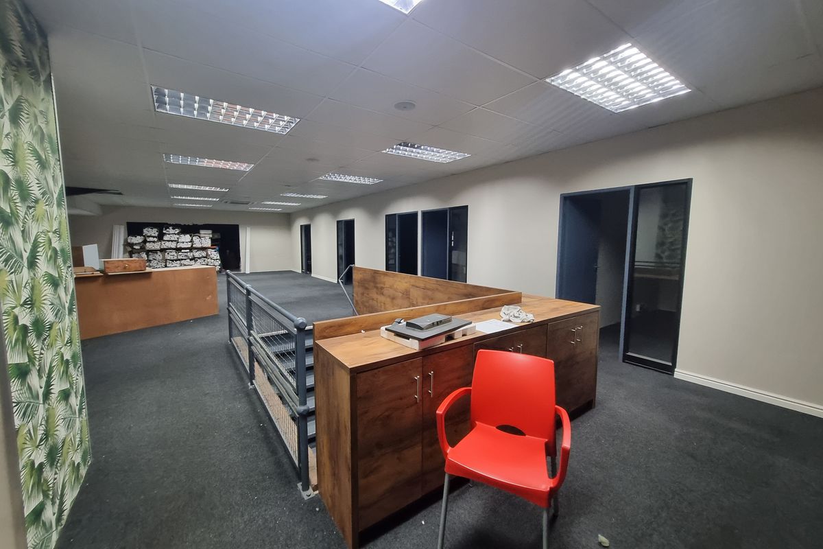 400m2 Industrial Office/Storage Space To Let in Stikland @ R28 000.00 excluding VAT - Photo 2