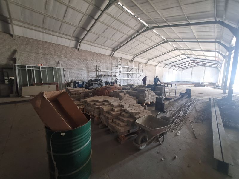 1 463m2 Industrial Warehouse To Let in Stikland @ R124 355.00 excluding VAT (85 p/sqm) - Photo 5