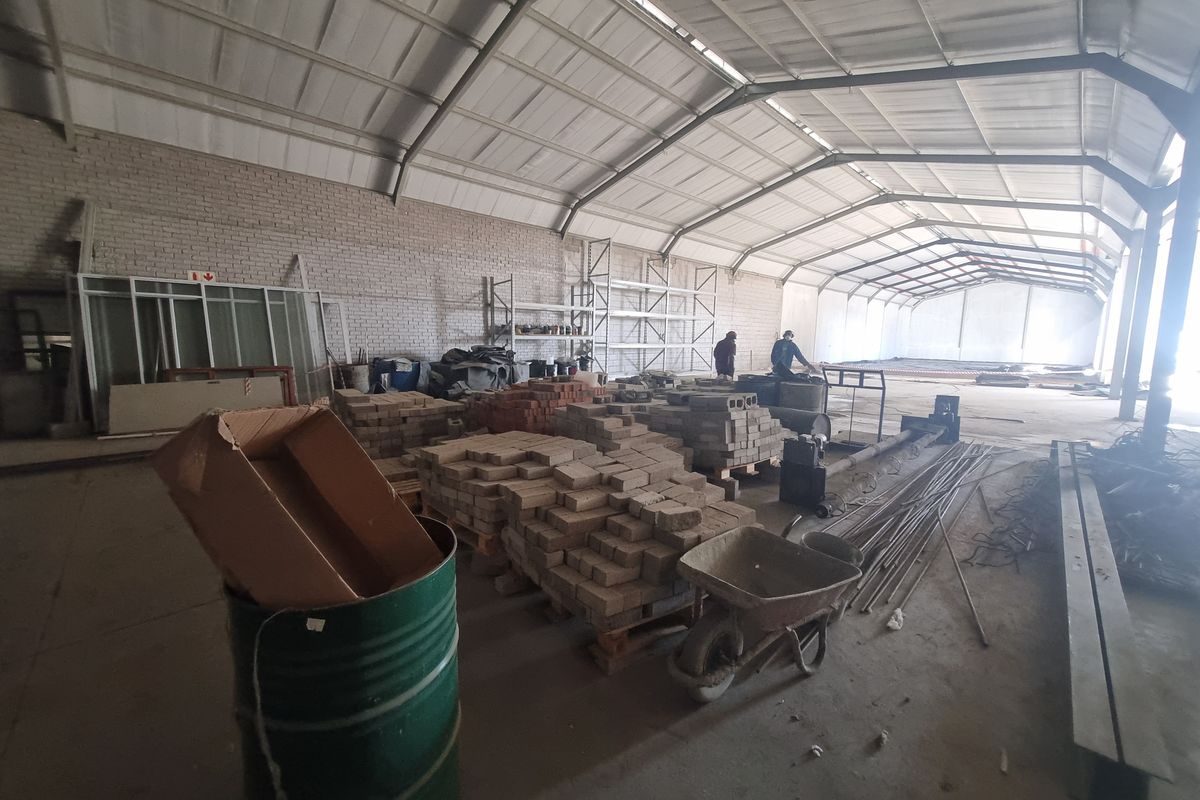 1 463m2 Industrial Warehouse To Let in Stikland @ R124 355.00 excluding VAT (85 p/sqm) - Photo 5