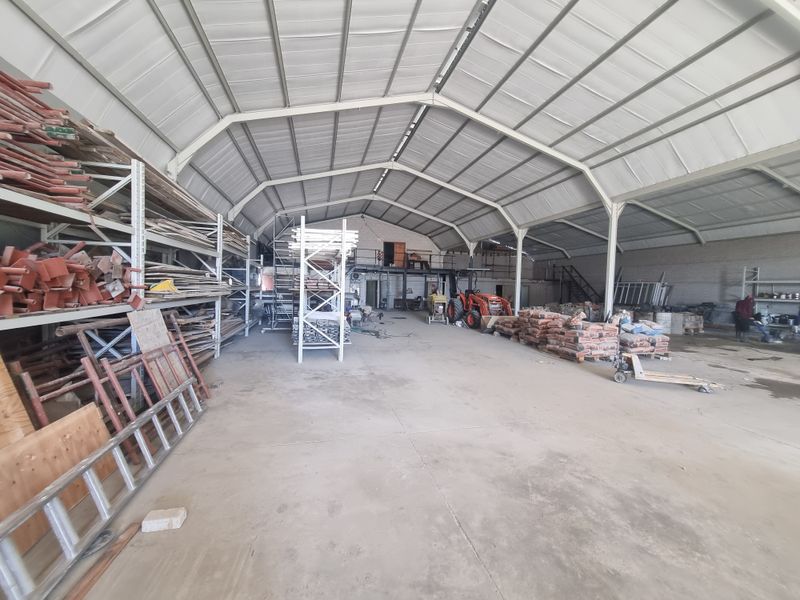 1 463m2 Industrial Warehouse To Let in Stikland @ R124 355.00 excluding VAT (85 p/sqm) - Photo 2