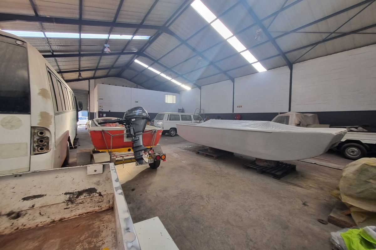 440m2 Industrial Warehouse To Let in Okavango Park @ R35 200.00 excluding VAT - Photo 5