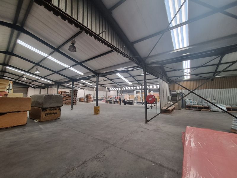 3 170m2 Industrial Warehouse To Let in Brackenfell @ R213 975.00 excluding VAT - Photo 8