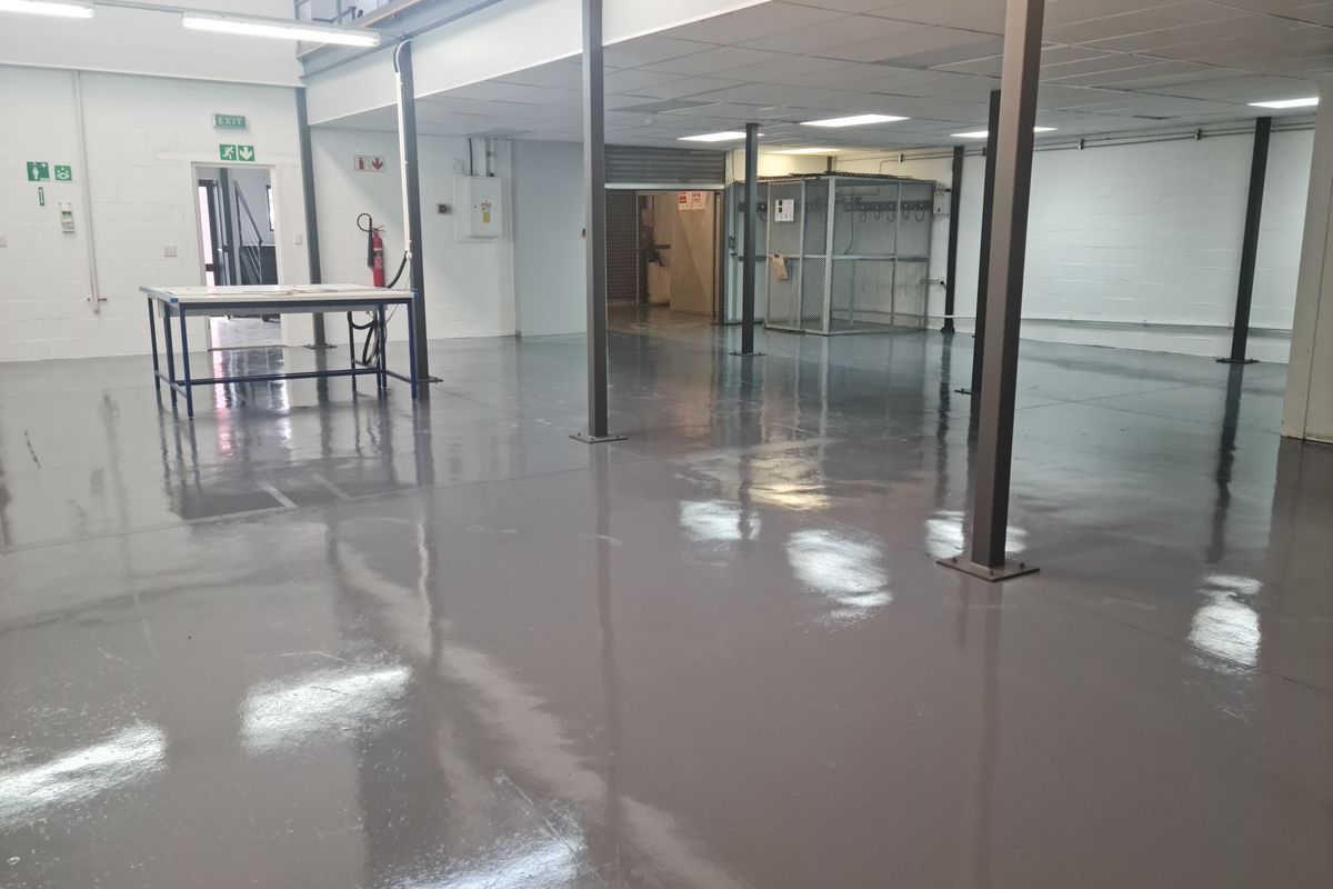 875m2 Warehouse To Let in Firgrove , Somerset West. - Photo 2