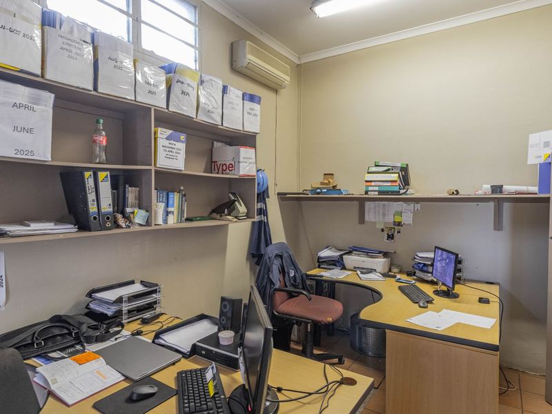 Industrial Property For Sale in Marais Industrial Park, Vredenburg - Photo 8