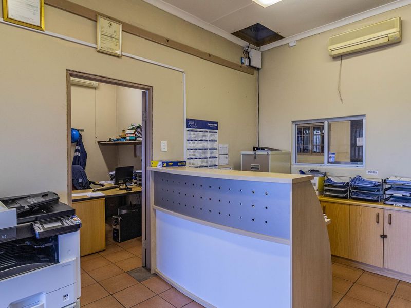 Industrial Property For Sale in Marais Industrial Park, Vredenburg - Photo 5