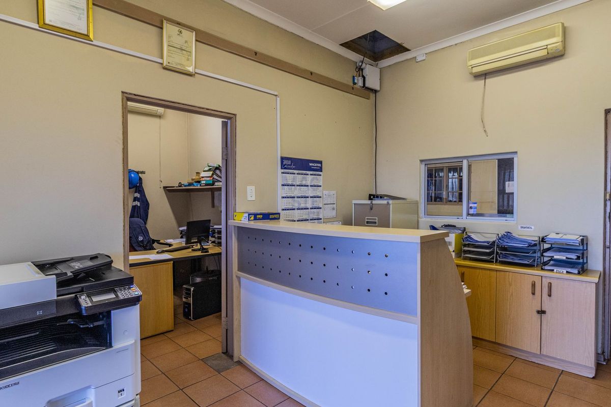 Industrial Property For Sale in Marais Industrial Park, Vredenburg - Photo 5