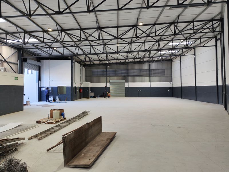 Brand New 770m2 Industrial Warehouse To Let in Firgrove , Somerset West. - Photo 7