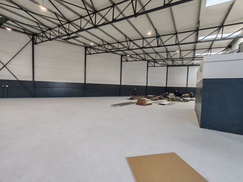 Brand New 770m2 Industrial Warehouse To Let in Firgrove , Somerset West. - Photo 10