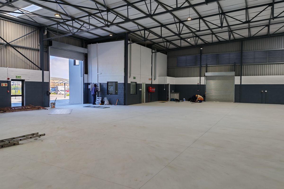 Brand New 770m2 Industrial Warehouse To Let in Firgrove , Somerset West. - Photo 3