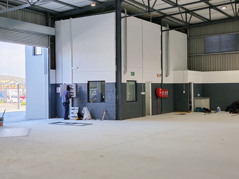 Brand New 770m2 Industrial Warehouse To Let in Firgrove , Somerset West. - Photo 5