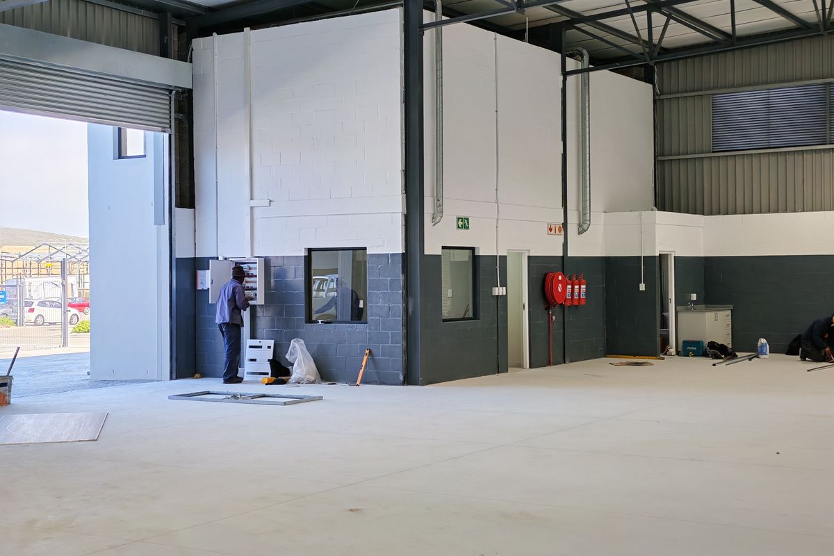 Brand New 770m2 Industrial Warehouse To Let in Firgrove , Somerset West. - Photo 5