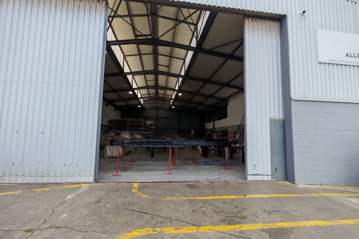 800m2 Industrial Warehouse with 500 Amps To Let in the Strand. - Photo 5