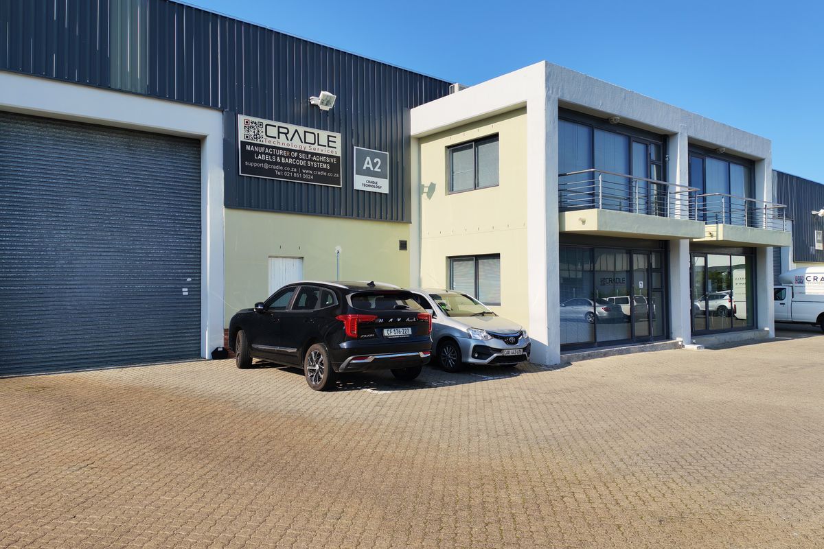 276m2  Warehouse TO LET in the Grove , Interchange ,Somerset West. - Photo 3