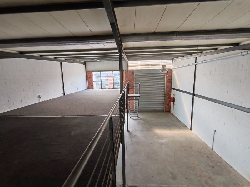 320m2 Warehouse with Office TO LET in Saxenburg Park, Blackheath. - Photo 10