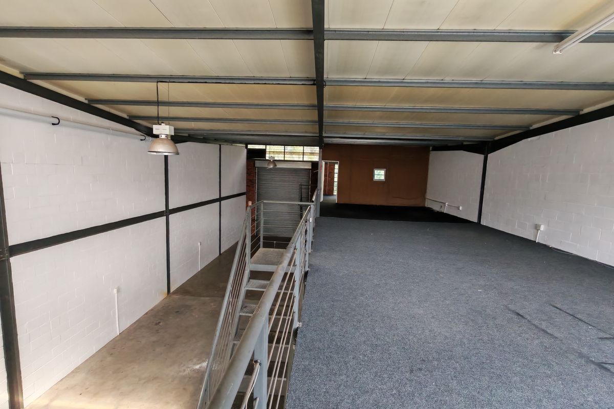 320m2 Warehouse with Office TO LET in Saxenburg Park, Blackheath. - Photo 3