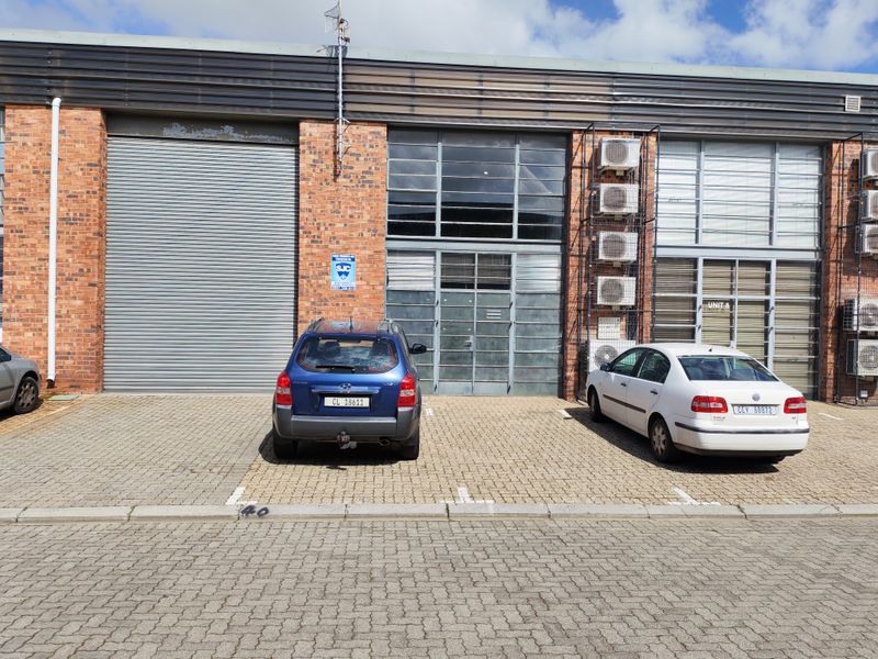 320m2 Warehouse with Office TO LET in Saxenburg Park, Blackheath. - Photo 2