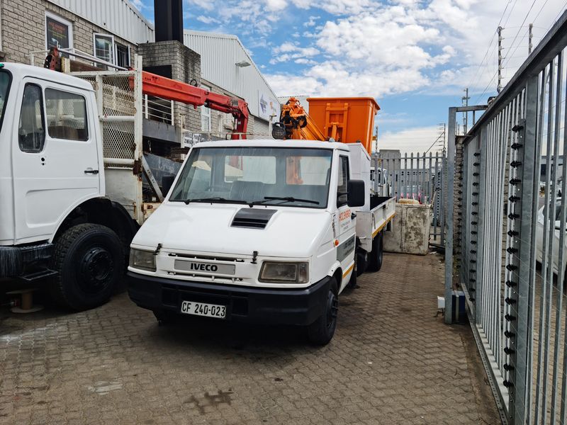 312m2 Warehouse with Yard Space TO LET in Saxenburg Park, Blackheath - Photo 6