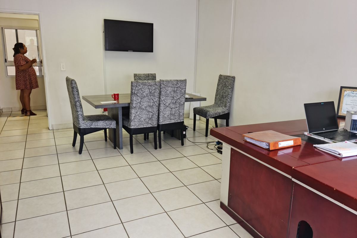 312m2 Warehouse with Yard Space TO LET in Saxenburg Park, Blackheath - Photo 4