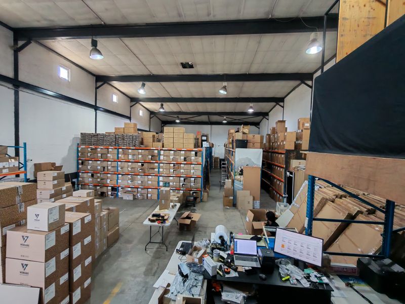 788m2 Warehouse with shared enclosed Yard/parking Area TO LET in Saxenburg Park - Photo 9