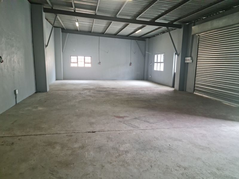 553m2 Industrial Property with Office Component To Let in the Strand. - Photo 7