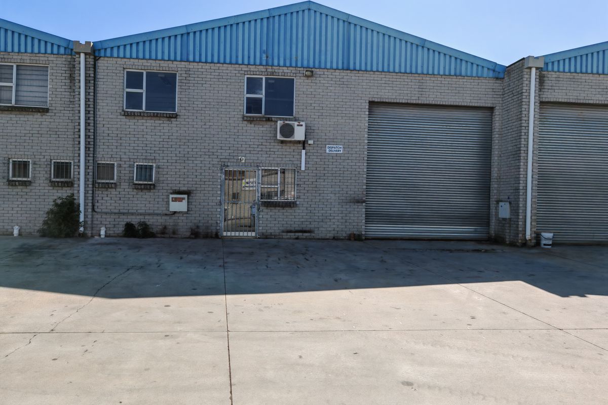271m2 Warehouse TO LET in Saxenburg Park, Blackheath. - Photo 3