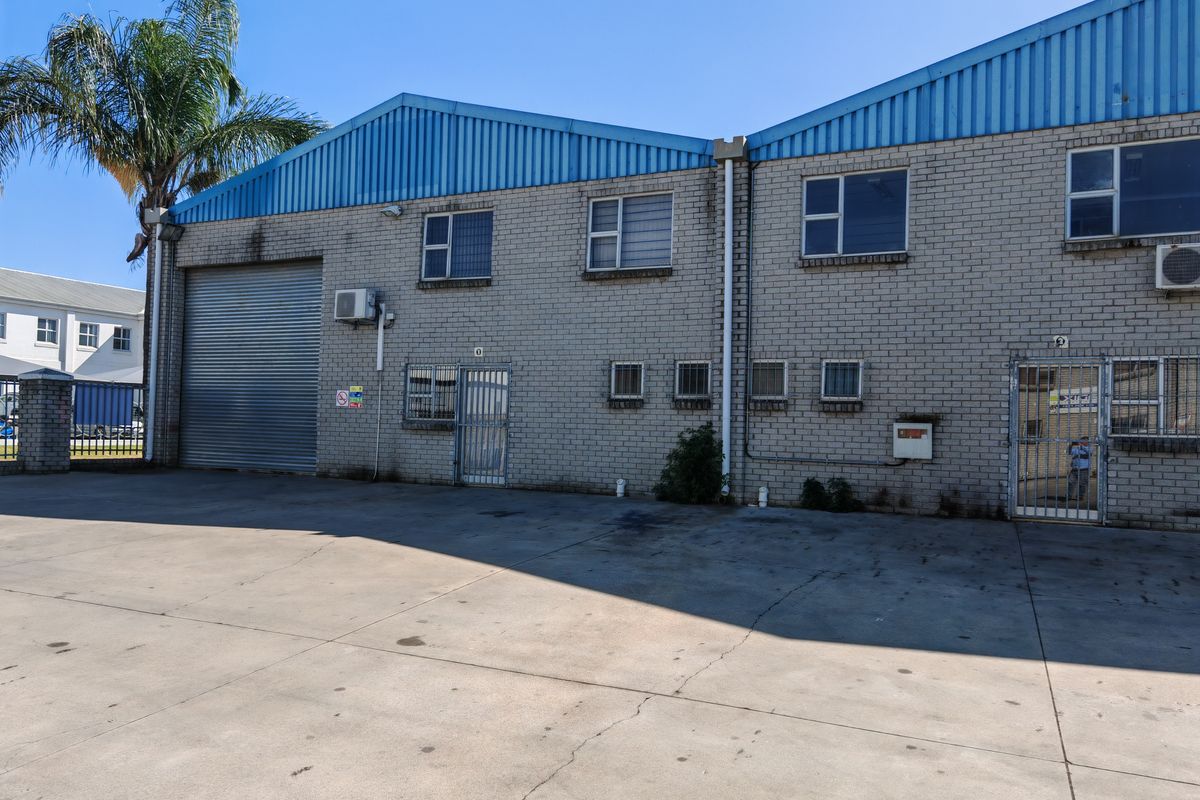 271m2 Warehouse TO LET in Saxenburg Park, Blackheath. - Photo 2