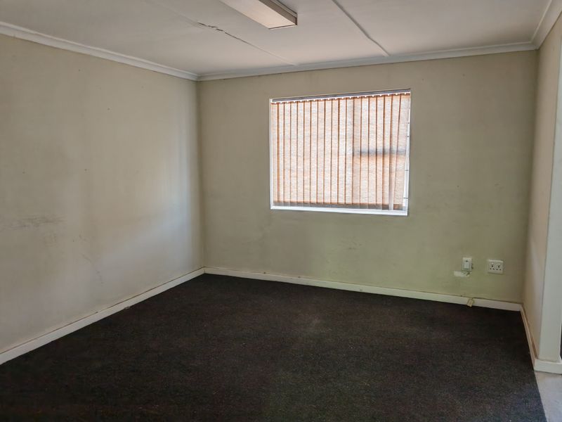 540m2 Warehouse TO LET in Saxenburg Park, Blackheath. - Photo 4