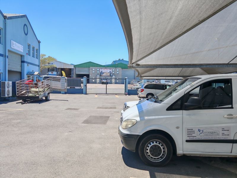 163m2 Industrial Unit - Warehouse + Offices TO LET in Saxenburg Park, Blackheath. - Photo 4