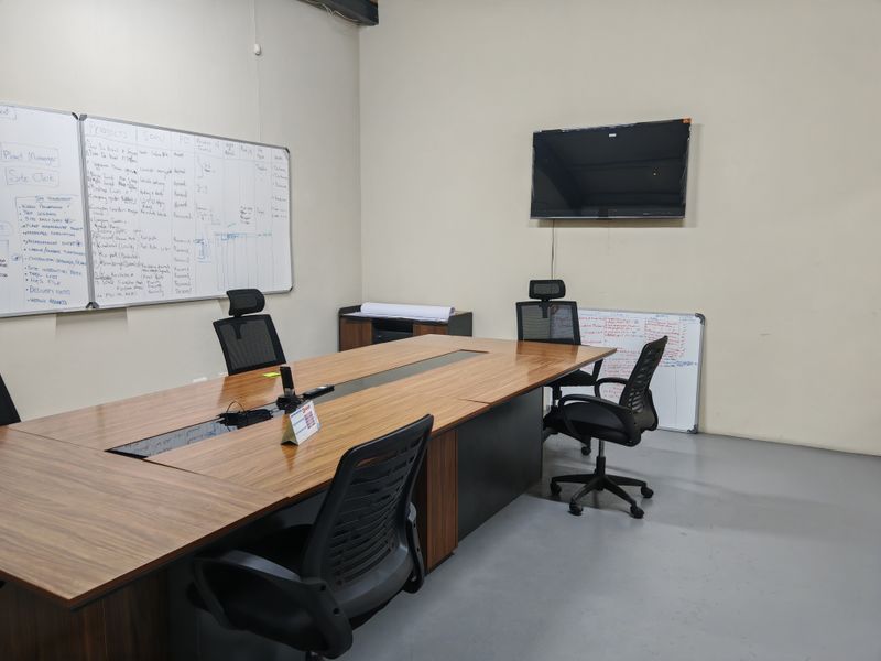 364m2 Commercial Industrial Warehouse To Let in Saxenburg Park. - Photo 6