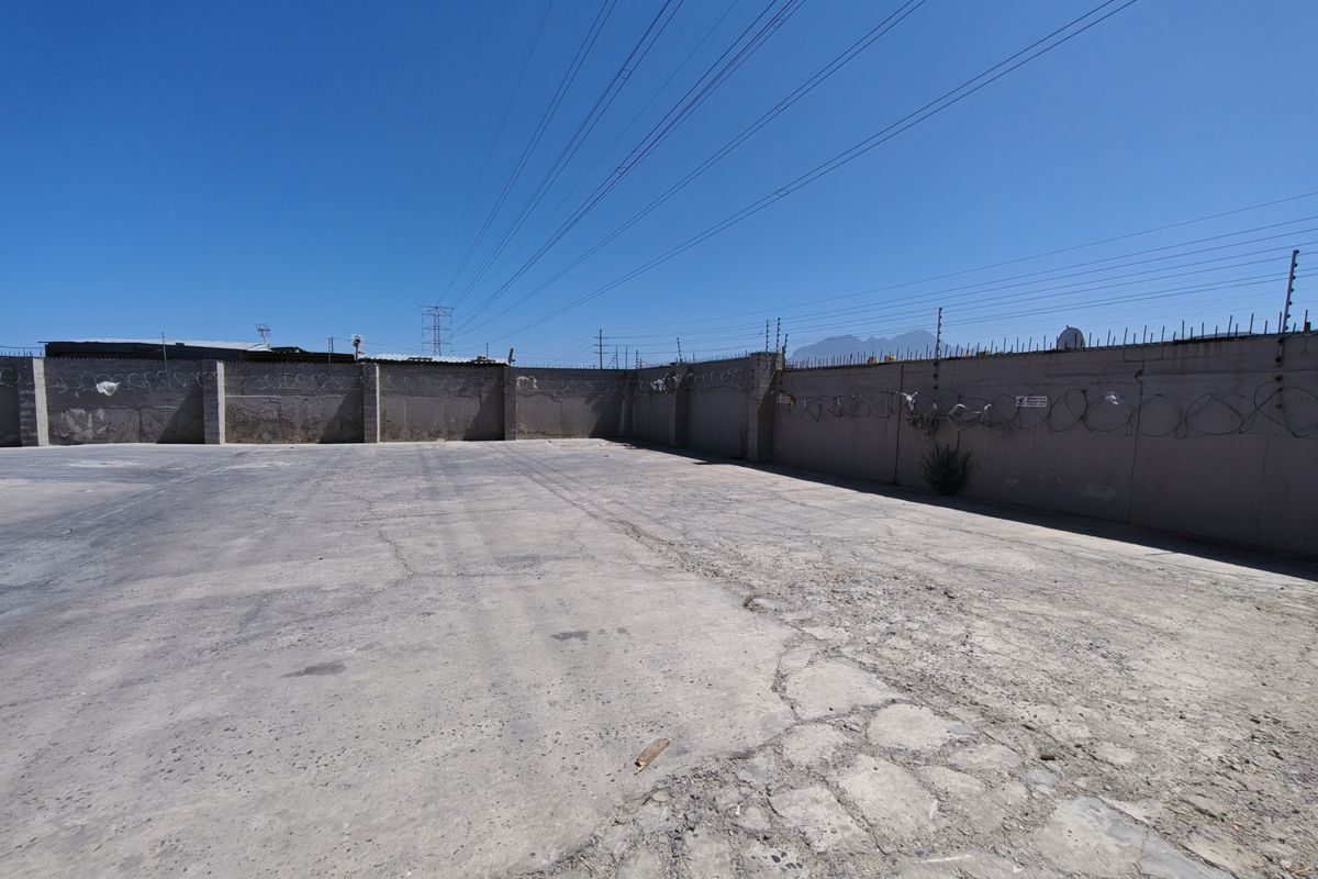 332m2 Industrial Warehouse TO LET in the Strand. - Photo 3