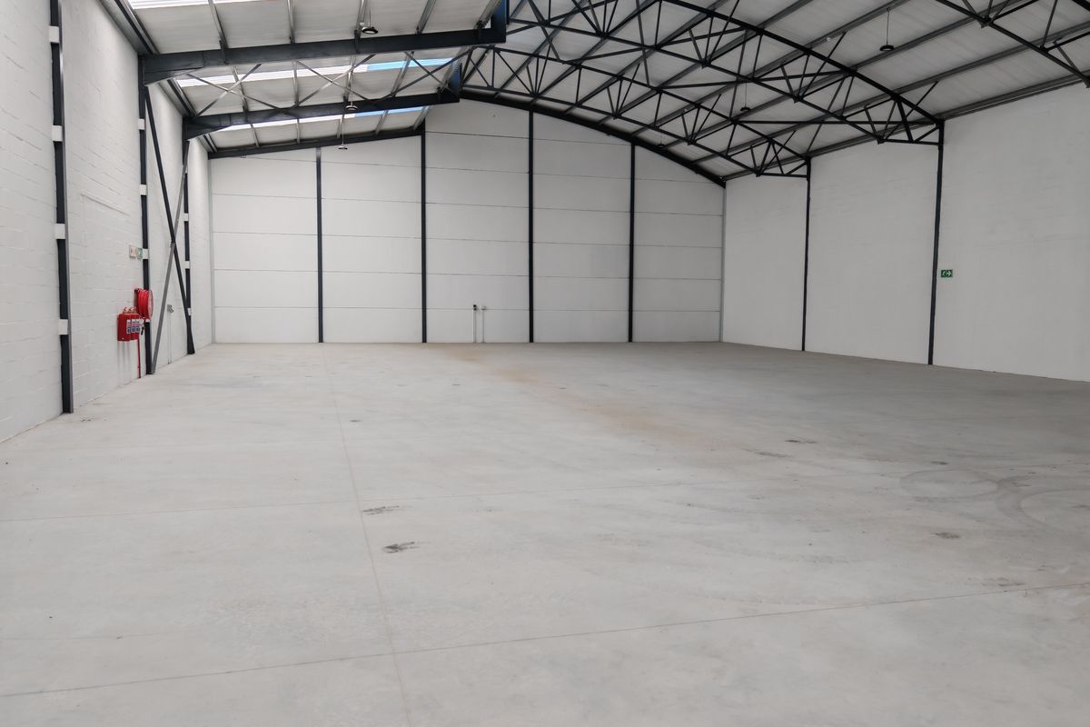 Brand New 768m2 Industrial Warehouse To Let in Firgrove , Somerset West. - Photo 2
