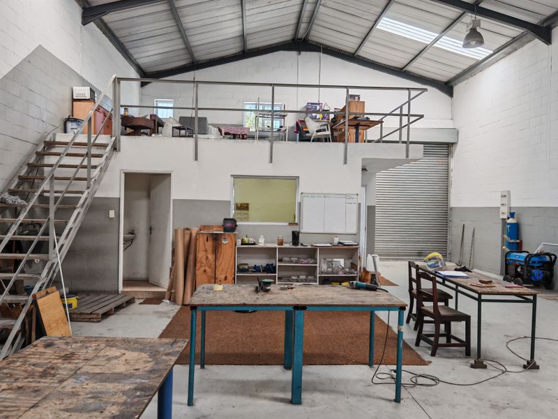 260m2  Warehouse TO LET in Saxenburg Park, Blackheath. - Photo 9