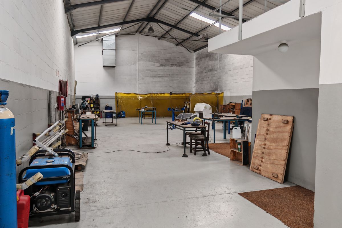 260m2  Warehouse TO LET in Saxenburg Park, Blackheath. - Photo 4