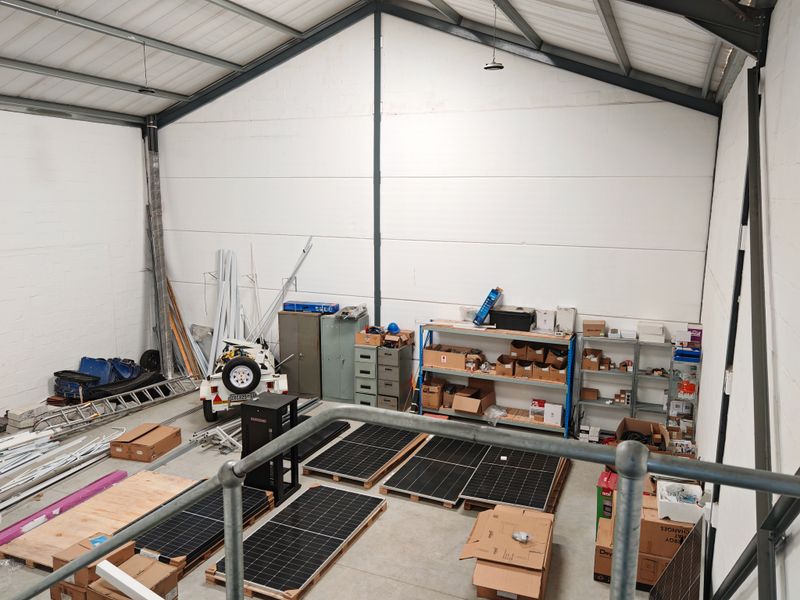 242m2 Industrial Warehouse To Let in Firgrove , Somerset West. - Photo 9