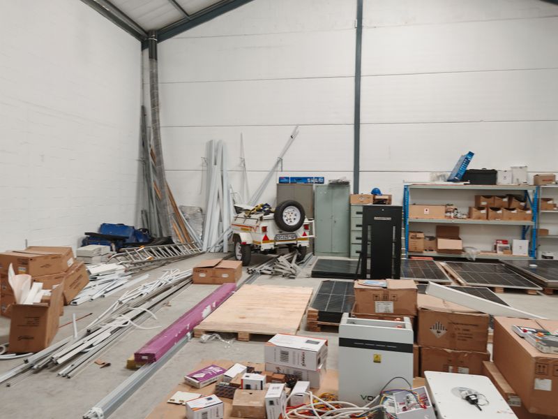 242m2 Industrial Warehouse To Let in Firgrove , Somerset West. - Photo 7