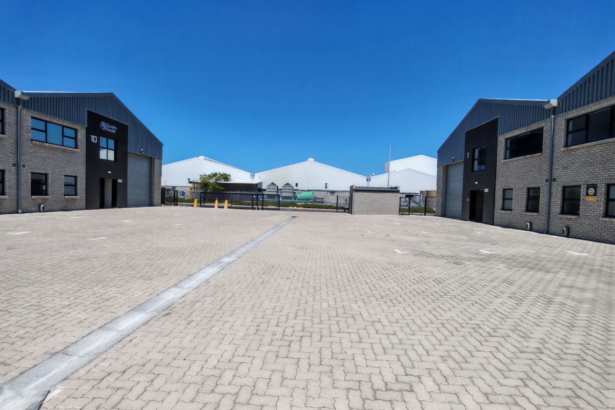 242m2 Industrial Warehouse To Let in Firgrove , Somerset West. - Photo 5