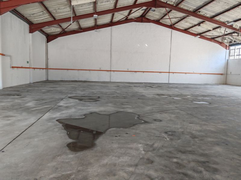 925m2 Warehouse with enclosed Yard area TO LET in Saxenburg Park 1, Blackheath. - Photo 6