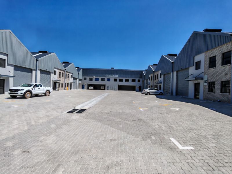 Brand New  211m2 Industrial Warehouse To Let in Firgrove , Somerset West. - Photo 9