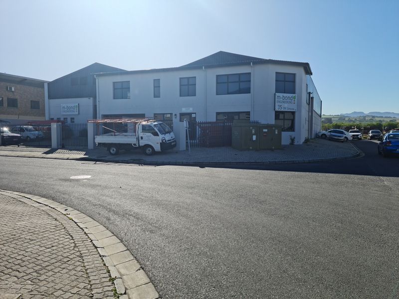 1166m2 Warehouse To Let in Saxenburg Park2. - Photo 7