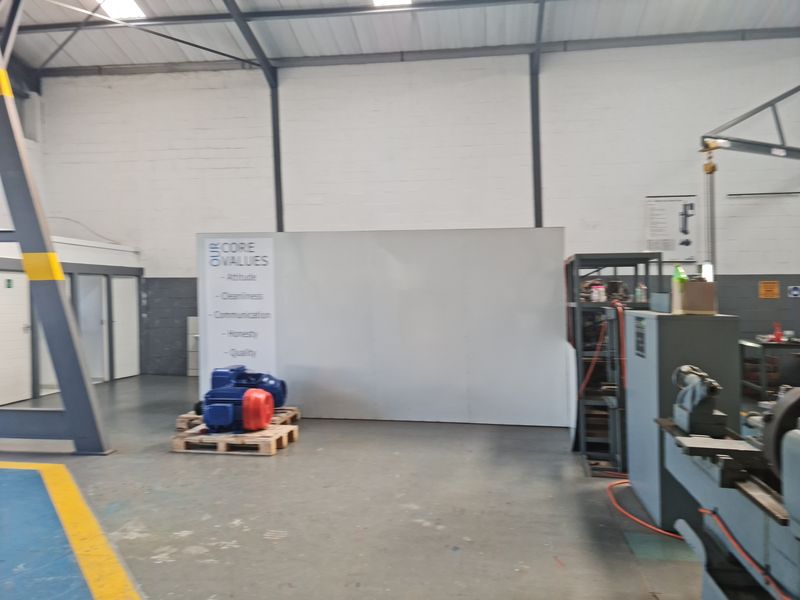1166m2 Warehouse To Let in Saxenburg Park2. - Photo 9