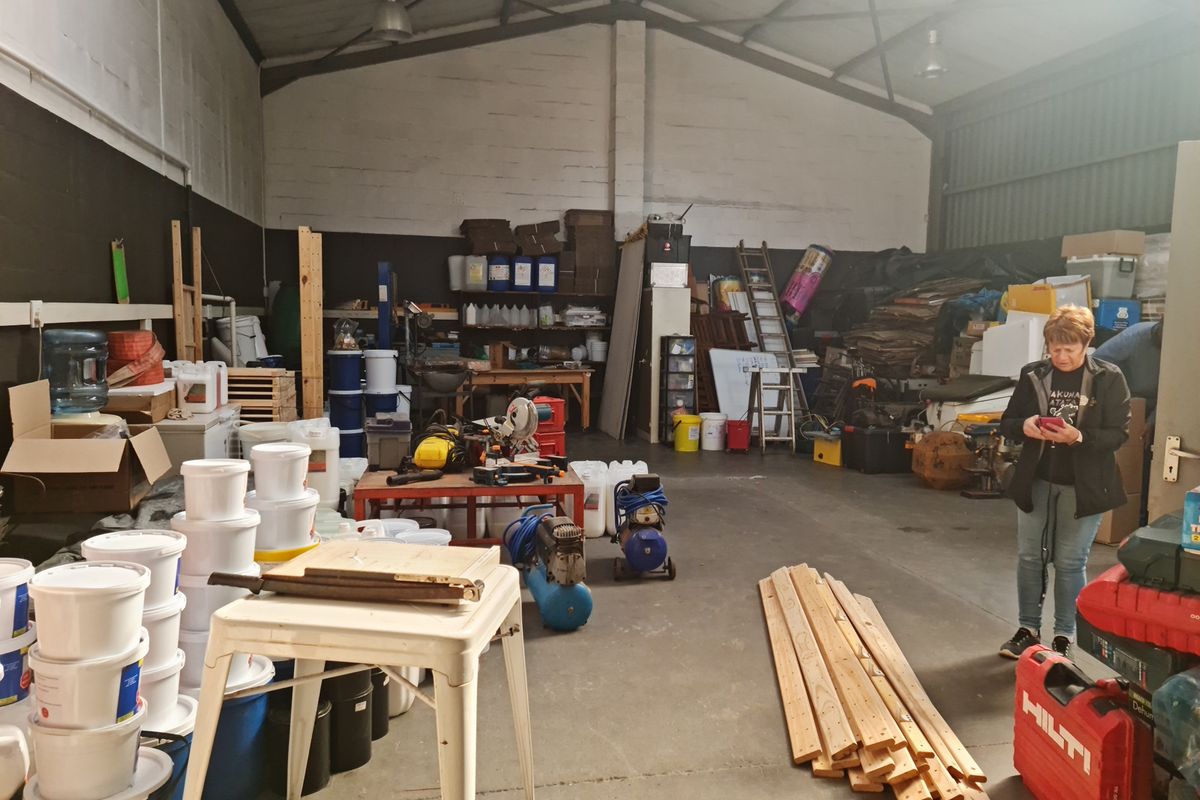 160m2 Industrial Unit TO LET in Somerset West Business Park. - Photo 2