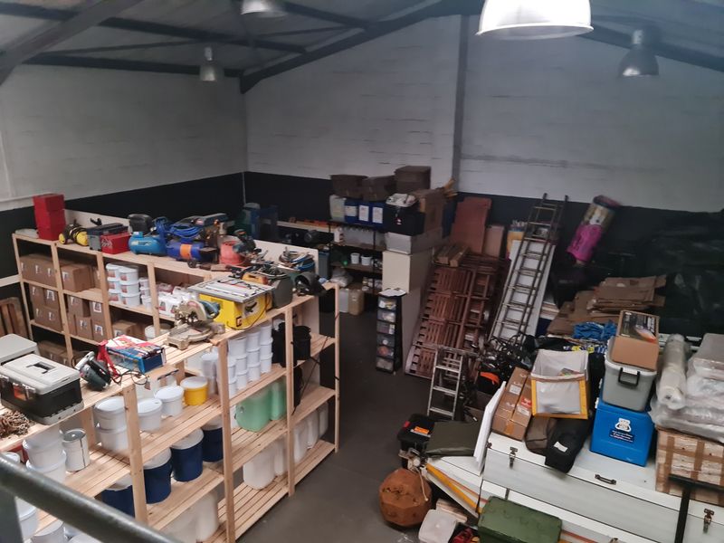 160m2 Industrial Unit TO LET in Somerset West Business Park. - Photo 5