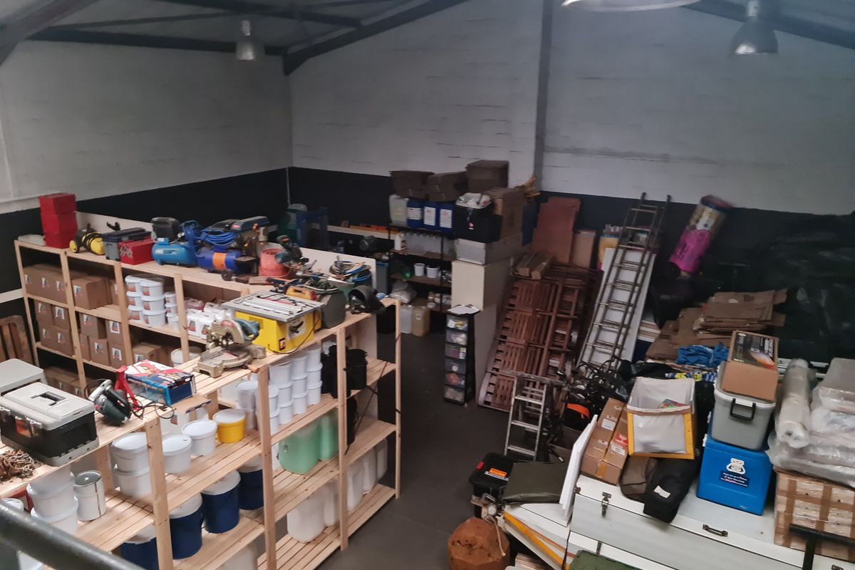 160m2 Industrial Unit TO LET in Somerset West Business Park. - Photo 5