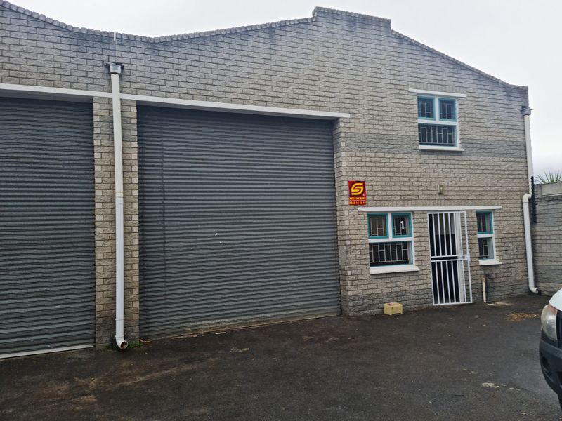 160m2 Industrial Unit TO LET in Somerset West Business Park. - Photo 4