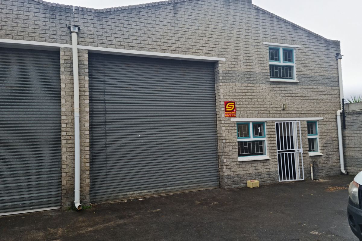 160m2 Industrial Unit TO LET in Somerset West Business Park. - Photo 4