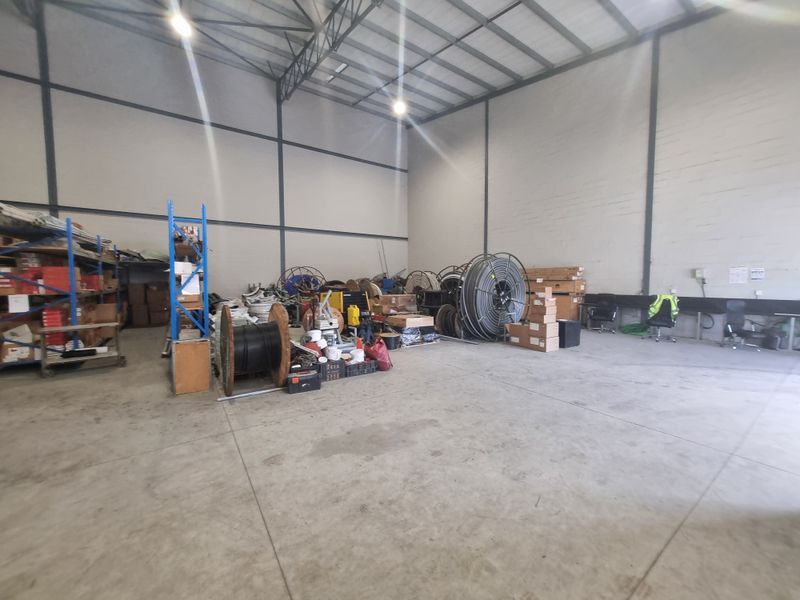 494m2 Industrial Offices To Let in Stikland Watershed Business Park @ R49 400.00 excluding VAT - Photo 6